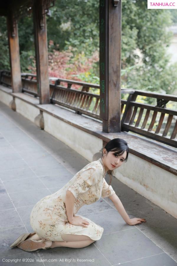   [XiuRen]高清写真图 2026.01.09 No.11214 小肉肉咪 黄色蕾丝内衣第25张图片